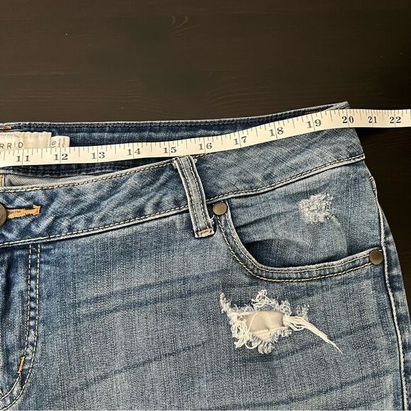 Torrid Jeans Womens Size 18 Blue Ex-Boyfriend Straight Distressed Stretch Denim - Picture 13 of 16